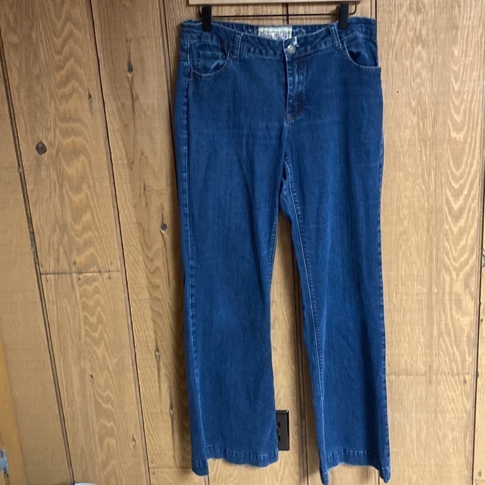 American Rag Cie flare boot‎ cut jeans Juniors size 11 EUC